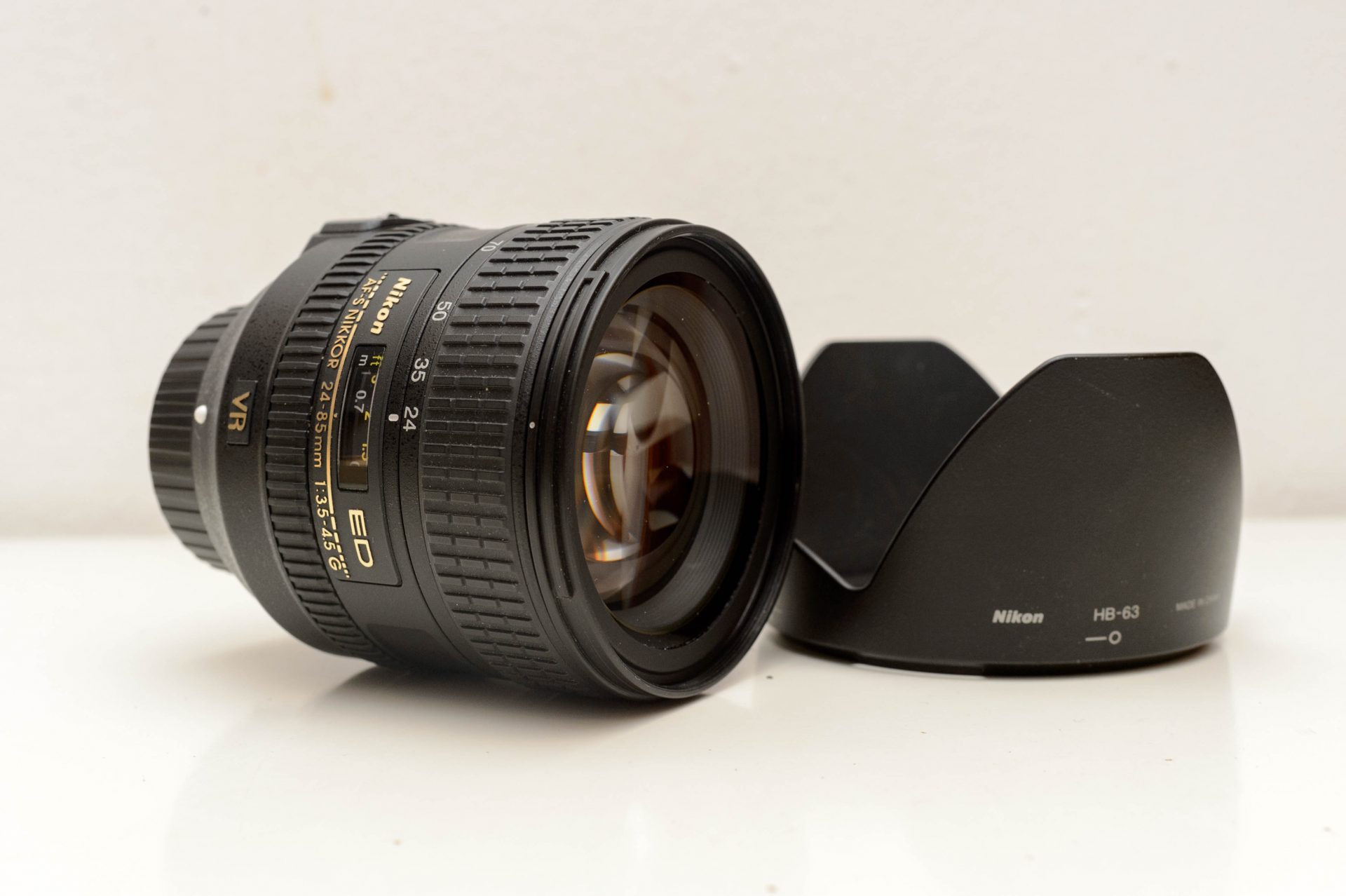 Nikon AF-S Nikkor 24-85mm f/3.5-4.5 G ED VR