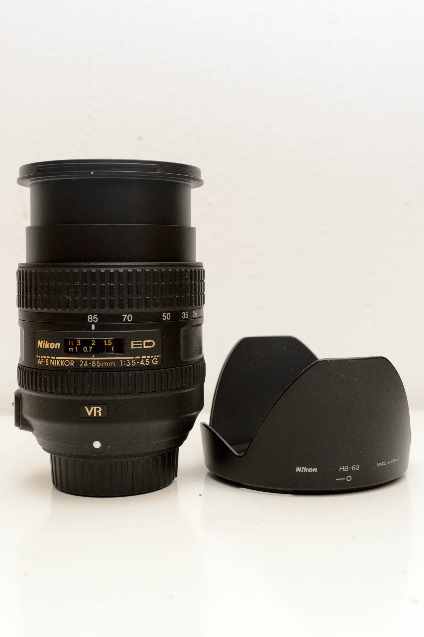 Nikon AF-S Nikkor 24-85mm f/3.5-4.5 G ED VR