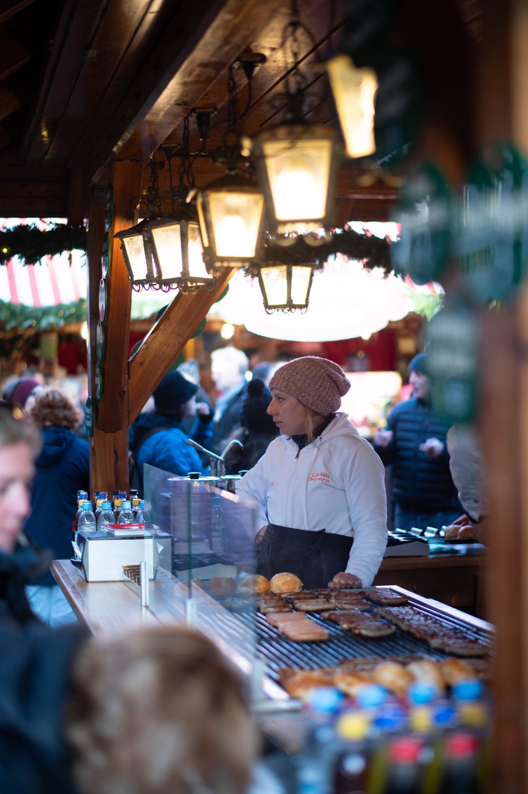 Fotografiert mit Nikon AF-S Nikkor 58mm f/1.4 G an einer Nikon D780 bei f/1.4. Starke Farbsäume.